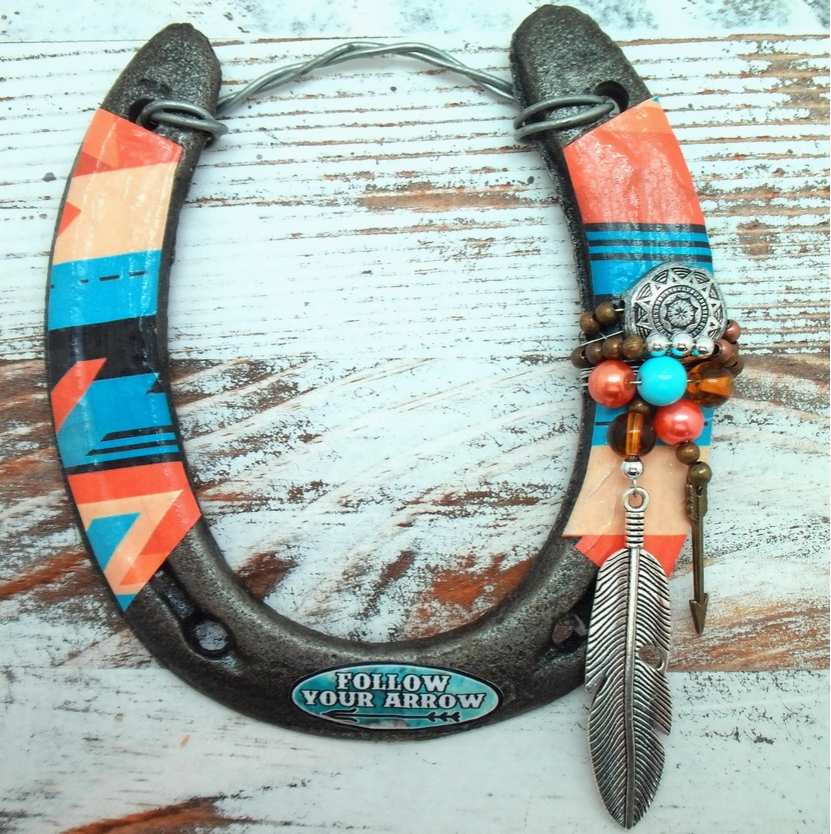 Big Lucky Horseshoe - Western Follow Your Arrow