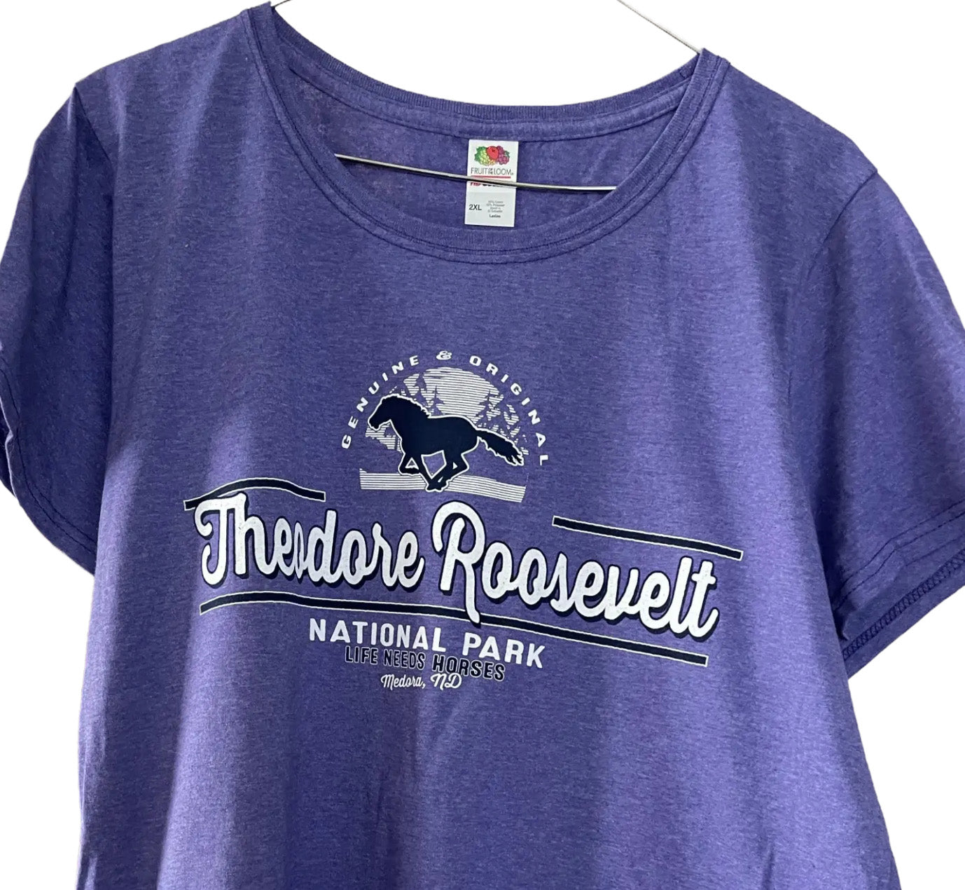 Life Needs Horses Ladies T-shirt