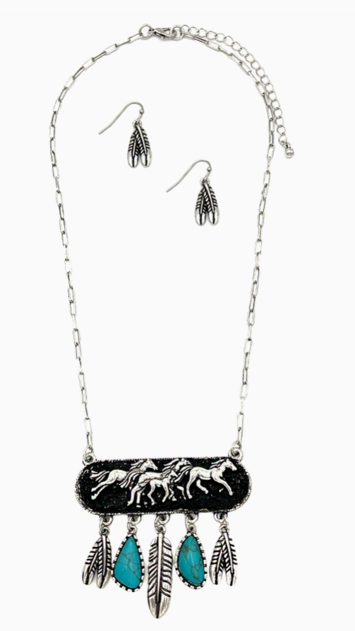 Horse Etched Pendant Dangle Necklace Set