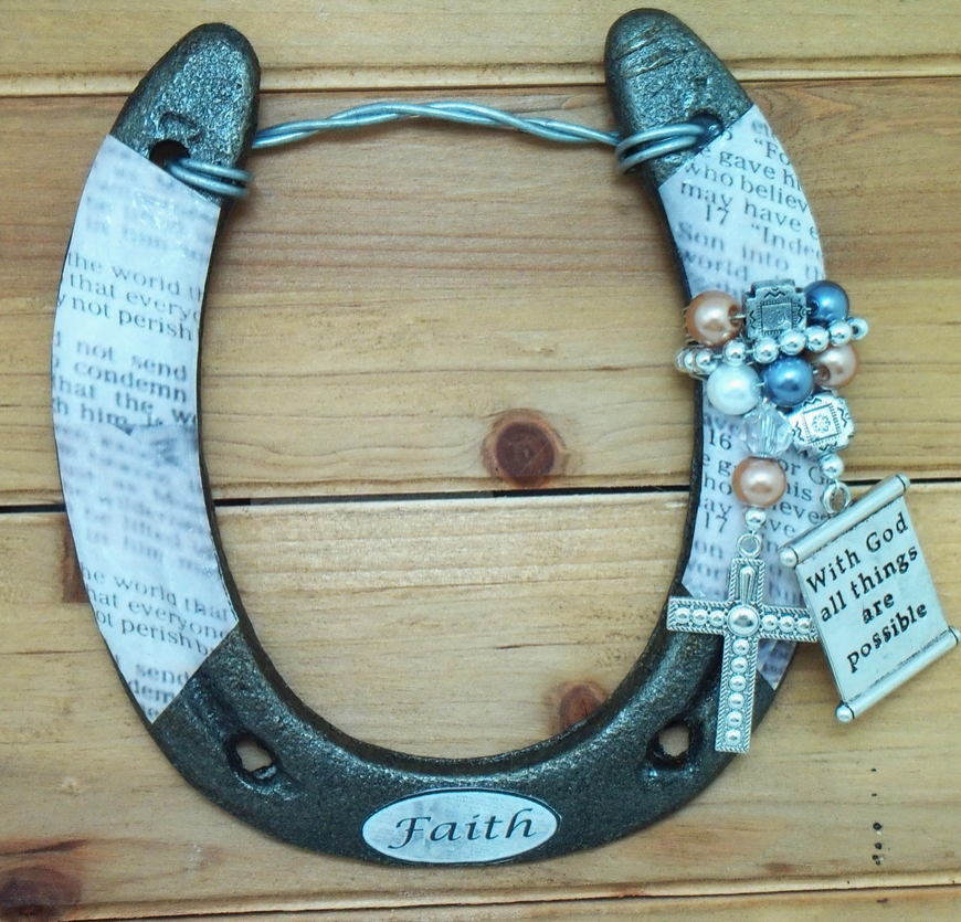 Big Lucky Horseshoe - Western Faith with Cross