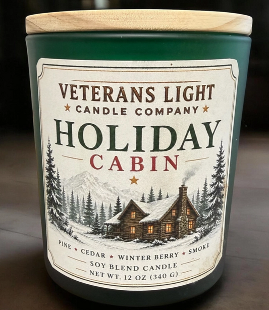 Holiday Cabin – Pine, Cedar, Winter Berry & Smoke 10 oz candle