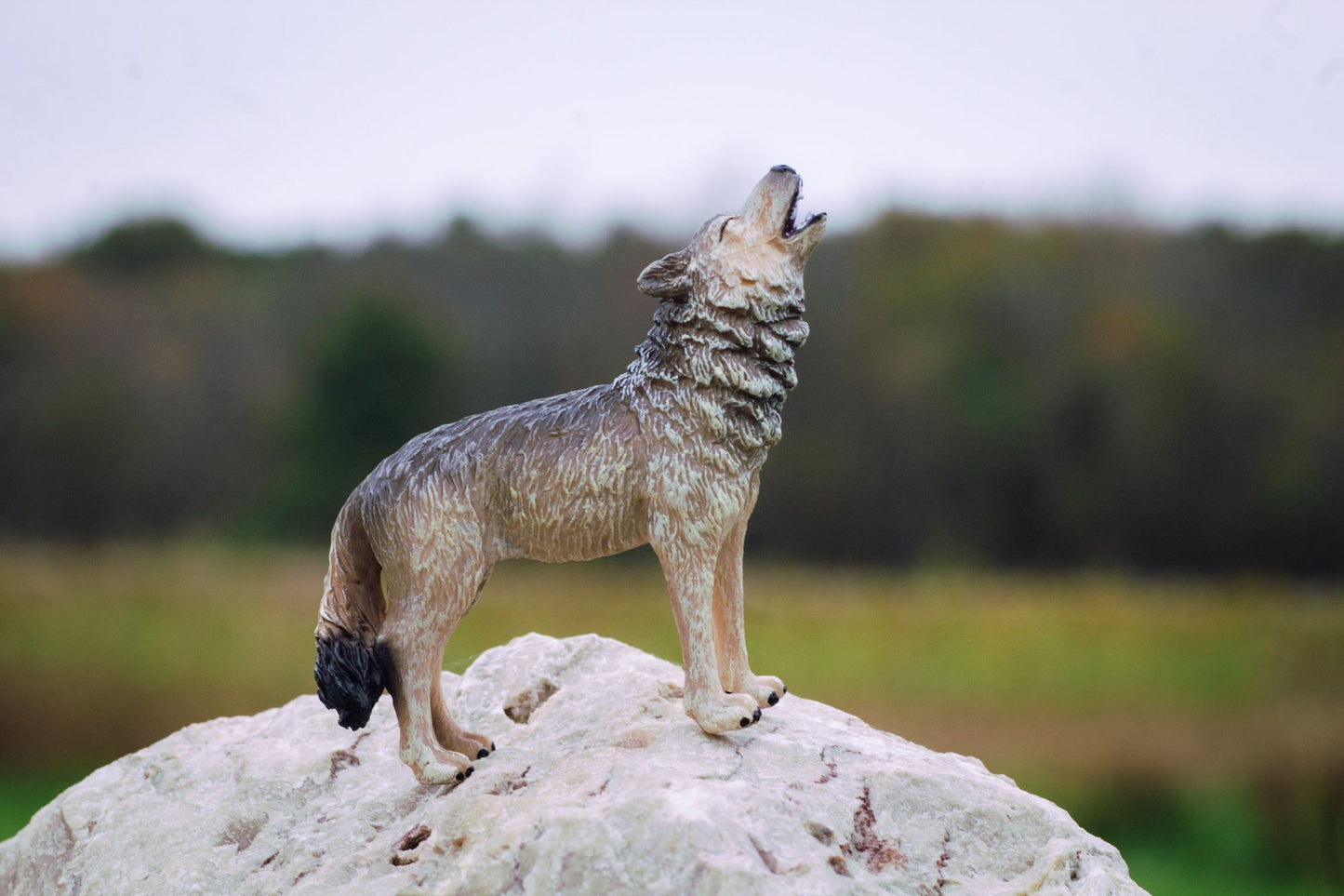 Breyer CollectA Timber Wolf Howling